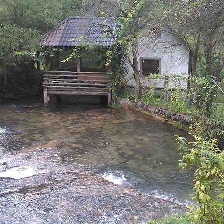 Отель Smjestaj Na Selu "Dule Piljic" Janjske Otoke. Sipovo Экстерьер фото