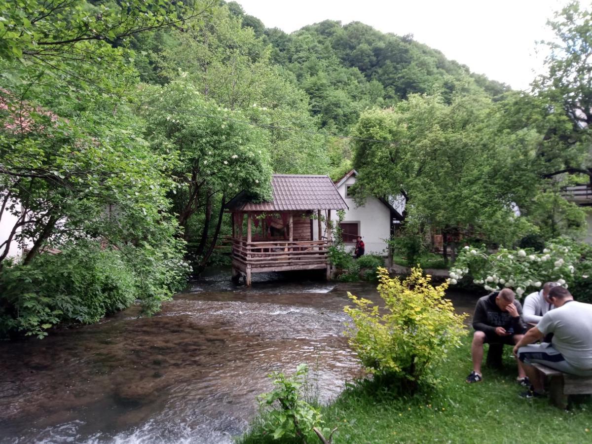 Отель Smjestaj Na Selu "Dule Piljic" Janjske Otoke. Sipovo Экстерьер фото