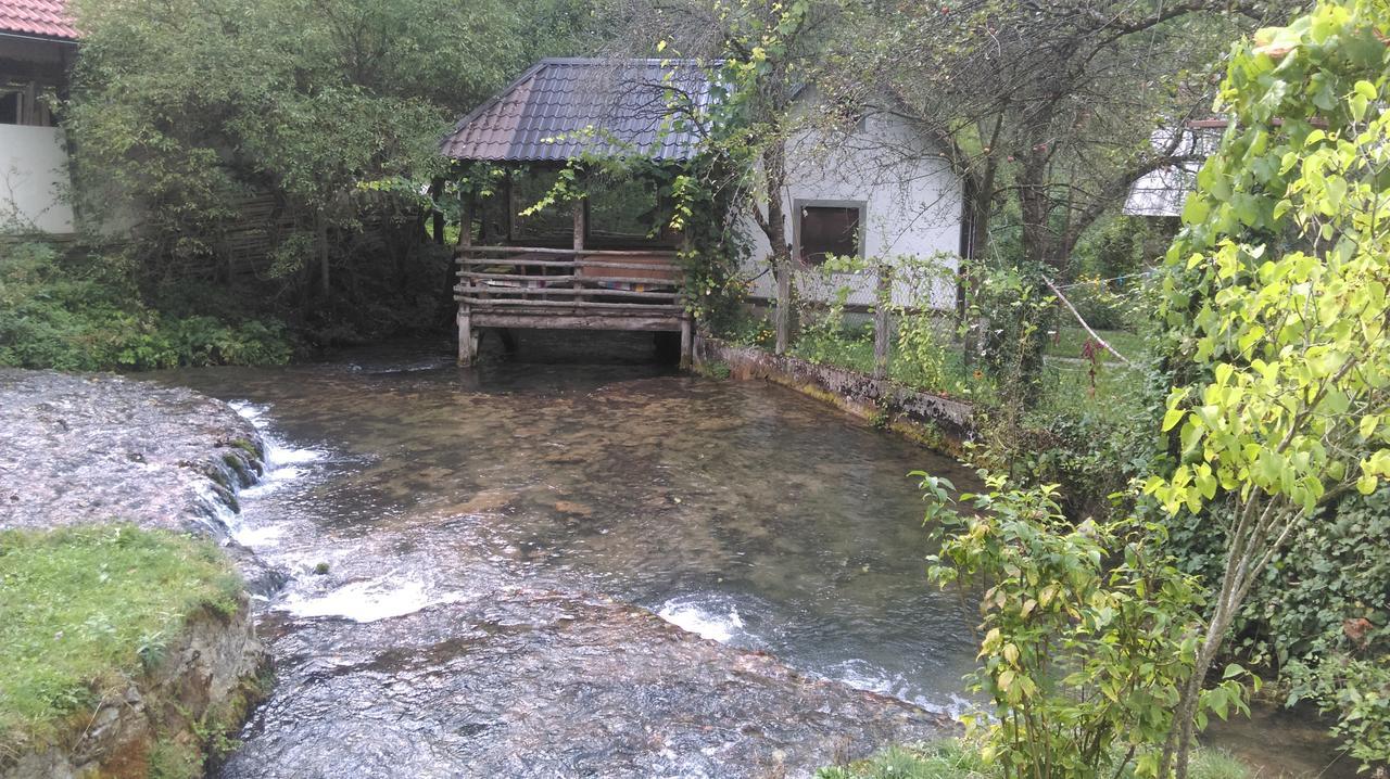 Отель Smjestaj Na Selu "Dule Piljic" Janjske Otoke. Sipovo Экстерьер фото